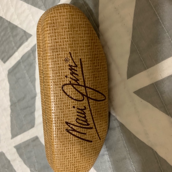 Maui Jim Women’s Sunglasses - Picture 2 of 5